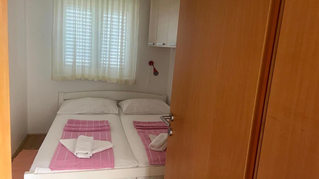 Apartment Adriana Povljana Buitenkant foto